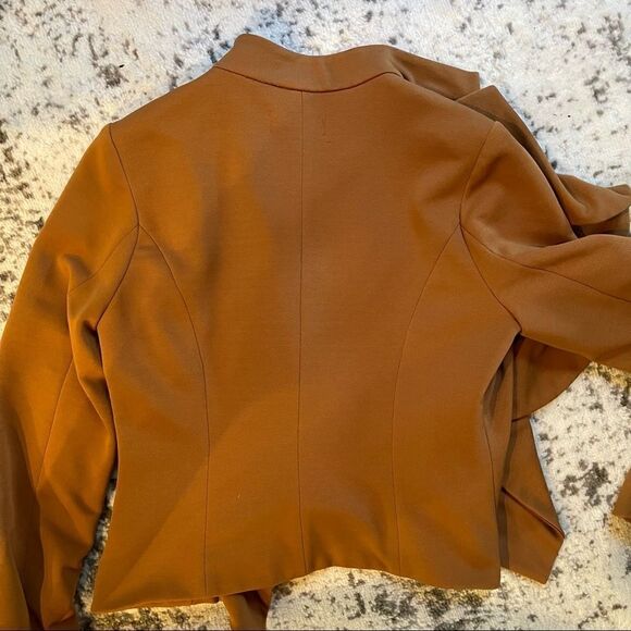 Fab’rik Ruffle front clasp jacket (large) - Picture 4 of 4